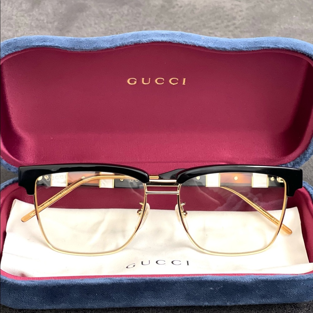 Authentic clear Gucci glasses